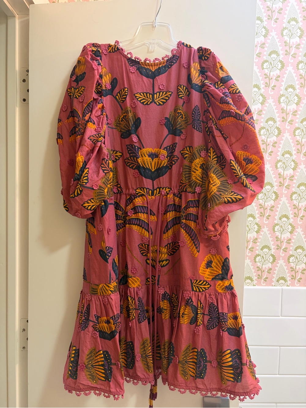 FARM Rio Rose-Pink Floral Puff-Sleeve Mini Dress - Picture 1 of 3